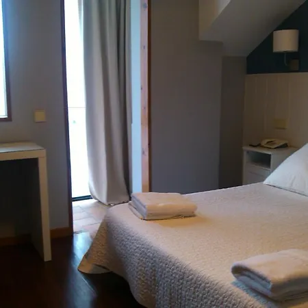 Montanas De Covadonga Hotel 2*