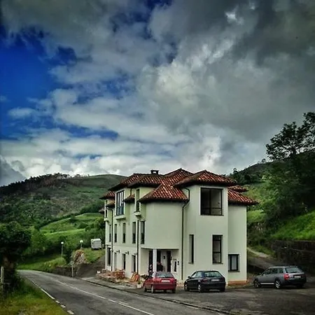 Montañas De Covadonga 2* Onís