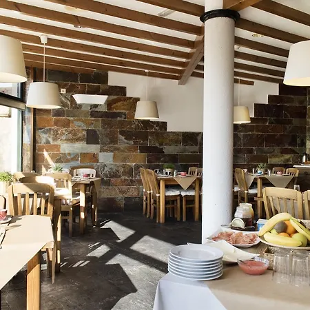 Montanas De Covadonga Hotel 2*