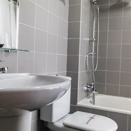 Montanas De Covadonga Hotel 2*