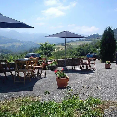 Montanas De Covadonga Hotel 2*