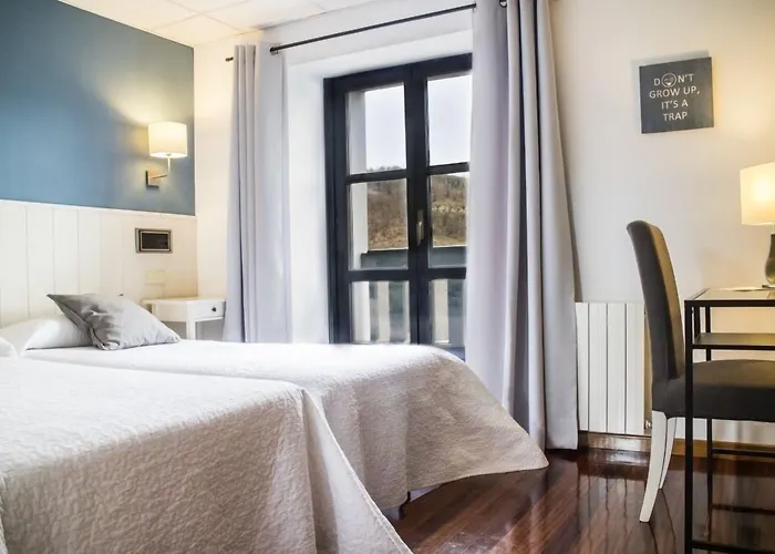 Montañas De Covadonga Hotel 2*