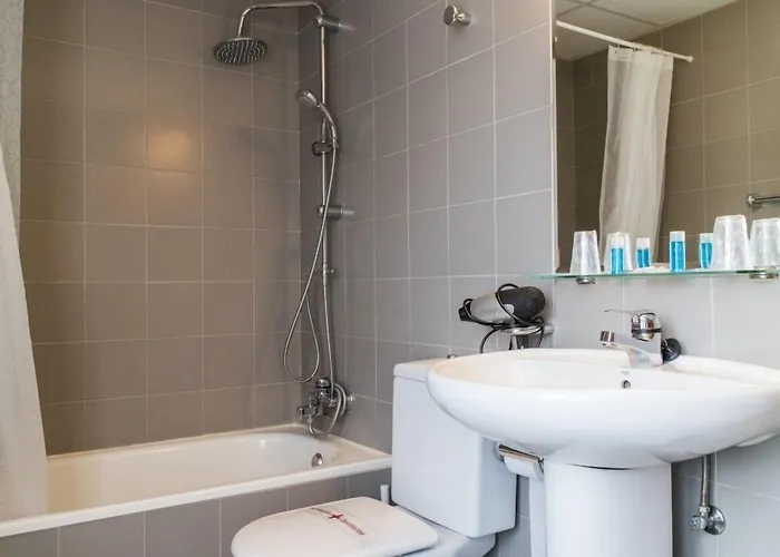 Hotel Montañas De Covadonga 2*