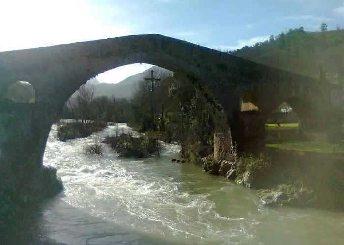 Hotel Montañas De Covadonga 2*